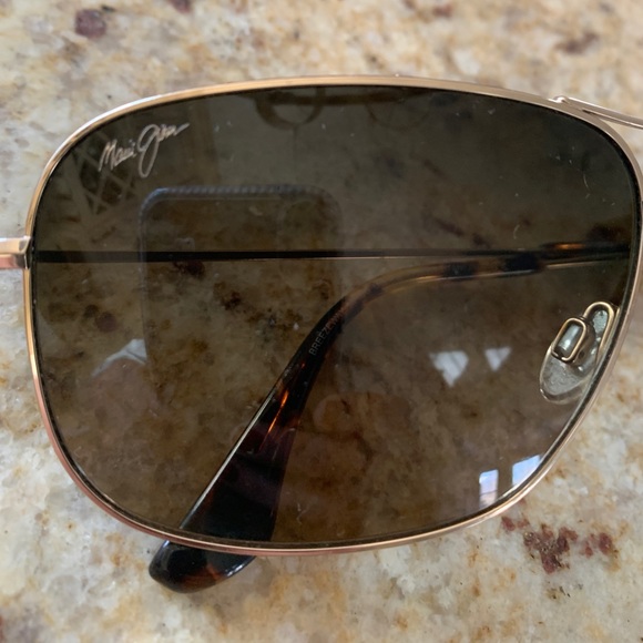 Maui Jim breezeway polarized sunglasses main image 6